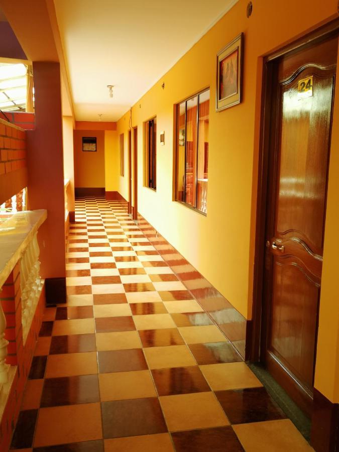 Olas Del Titicaca Backpackers Hostel Κοπακαμπάνα Εξωτερικό φωτογραφία